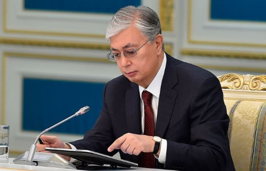 Президент мемлекеттік наградалармен марапаттау туралы Жарлыққа қол қойды 