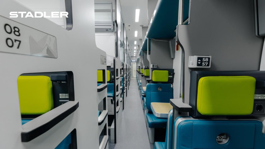 ҚТЖ Астанада құрастырылған Stadler вагондарын таныстырды