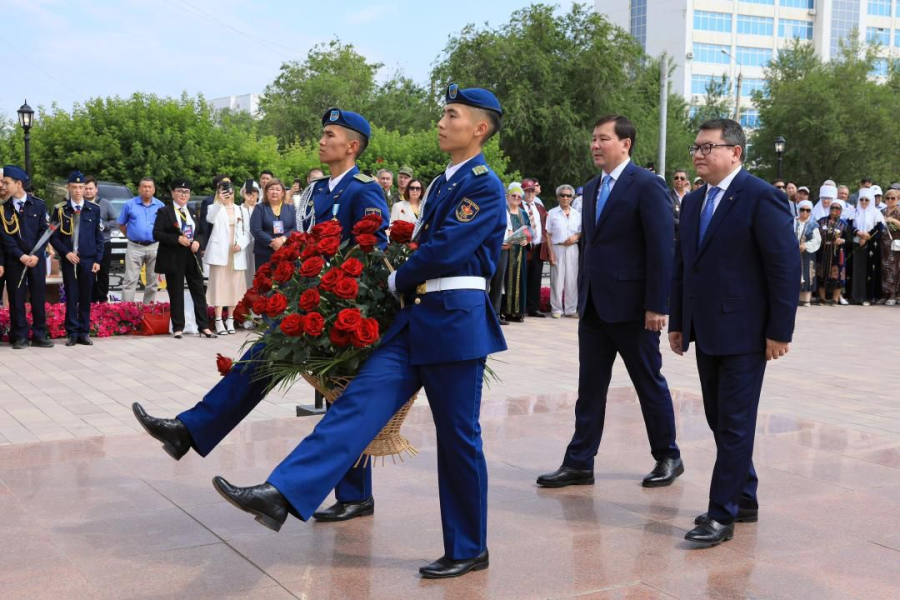 Ақтөбеде Әлия Молдағұлованы еске алу рәсімі өтті