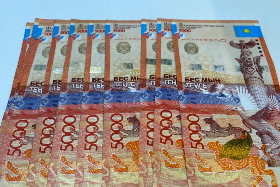 Ескі 5 000 теңгеліктер айналымнан шығады. Не істеу керек?