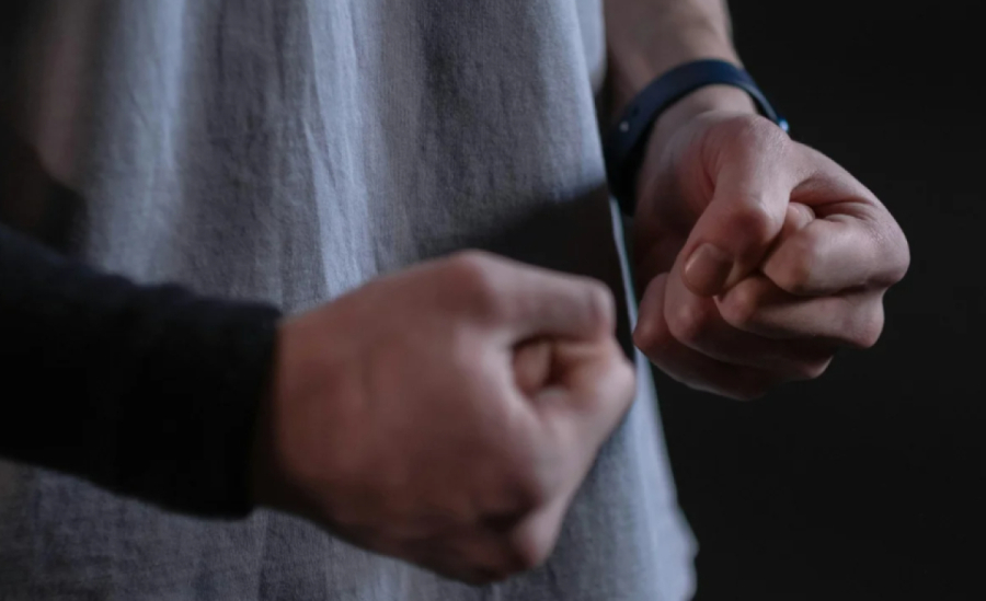 Анасын өлтіріп, әжесін пышақтаған: Ақтөбелік оқушы жантүршігерлік қылмысқа барды