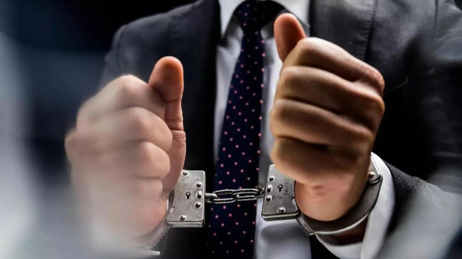 "Алматы Су" мекемесінің департамент директоры сот залында қамауға алынды