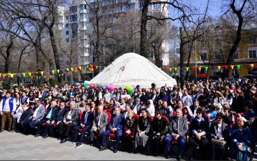 Абай университетінде Наурыз мерекесі тойланды